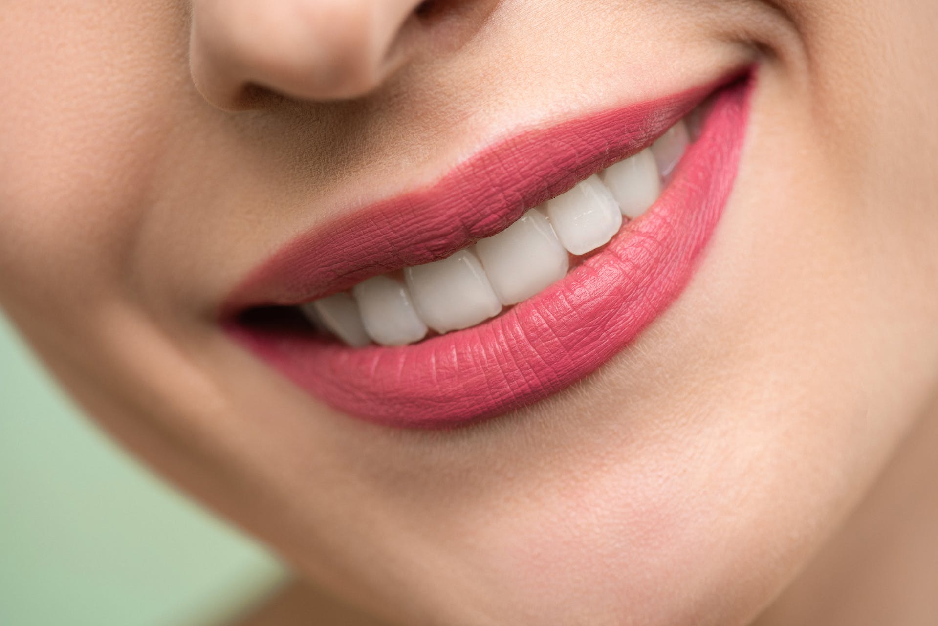 Achieve a Celebrity Smile with Veneers from South Korea